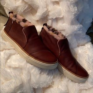 Leather/Faux Fur Slip On